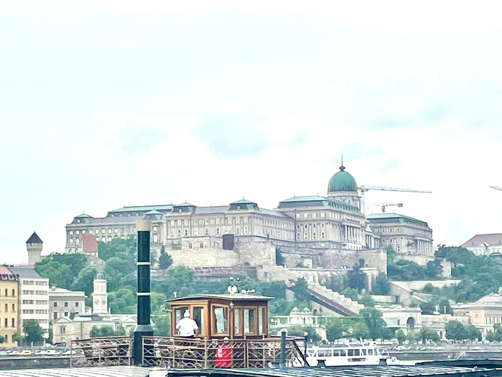 Junior Orange Apartment Next To Danube Budapest Exteriör bild