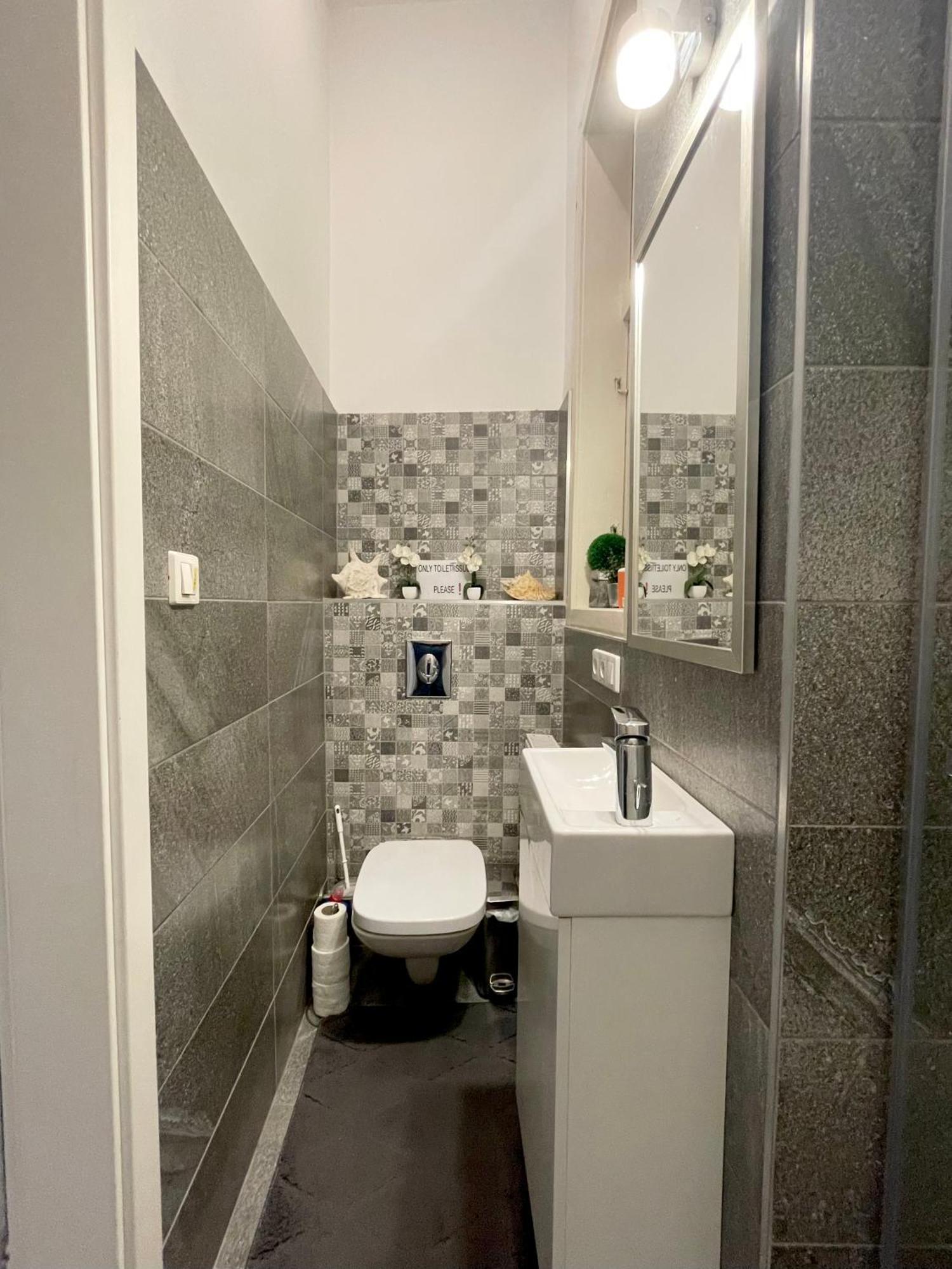 Junior Orange Apartment Next To Danube Budapest Exteriör bild