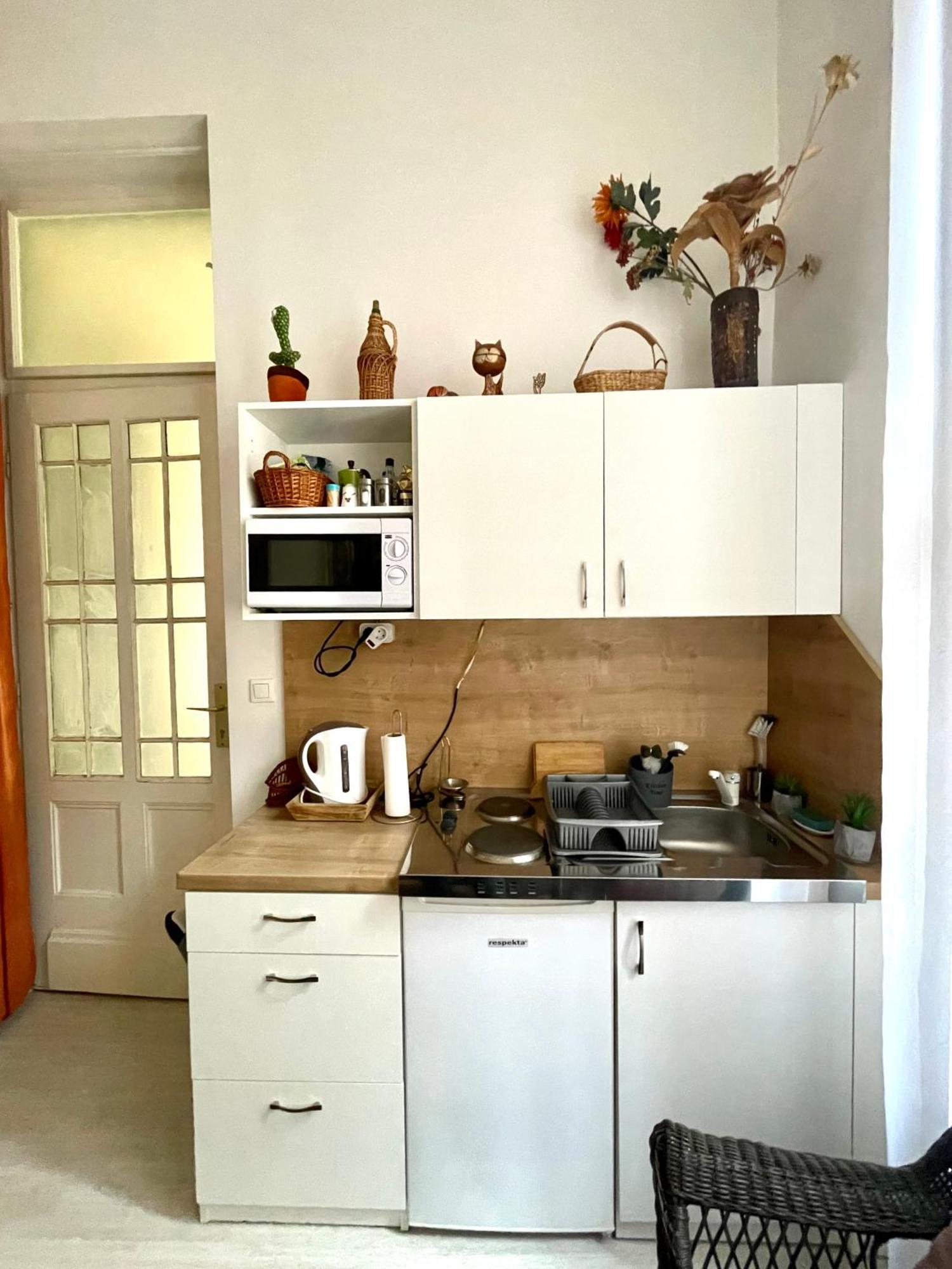 Junior Orange Apartment Next To Danube Budapest Exteriör bild